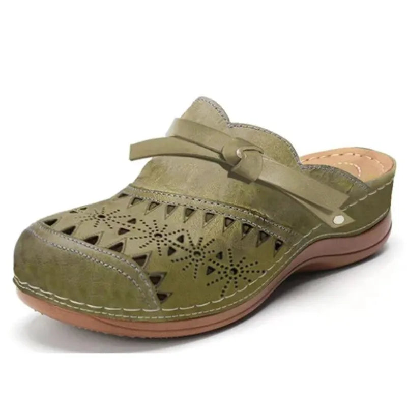Laya™ | Comfortable and Elegant Clogs