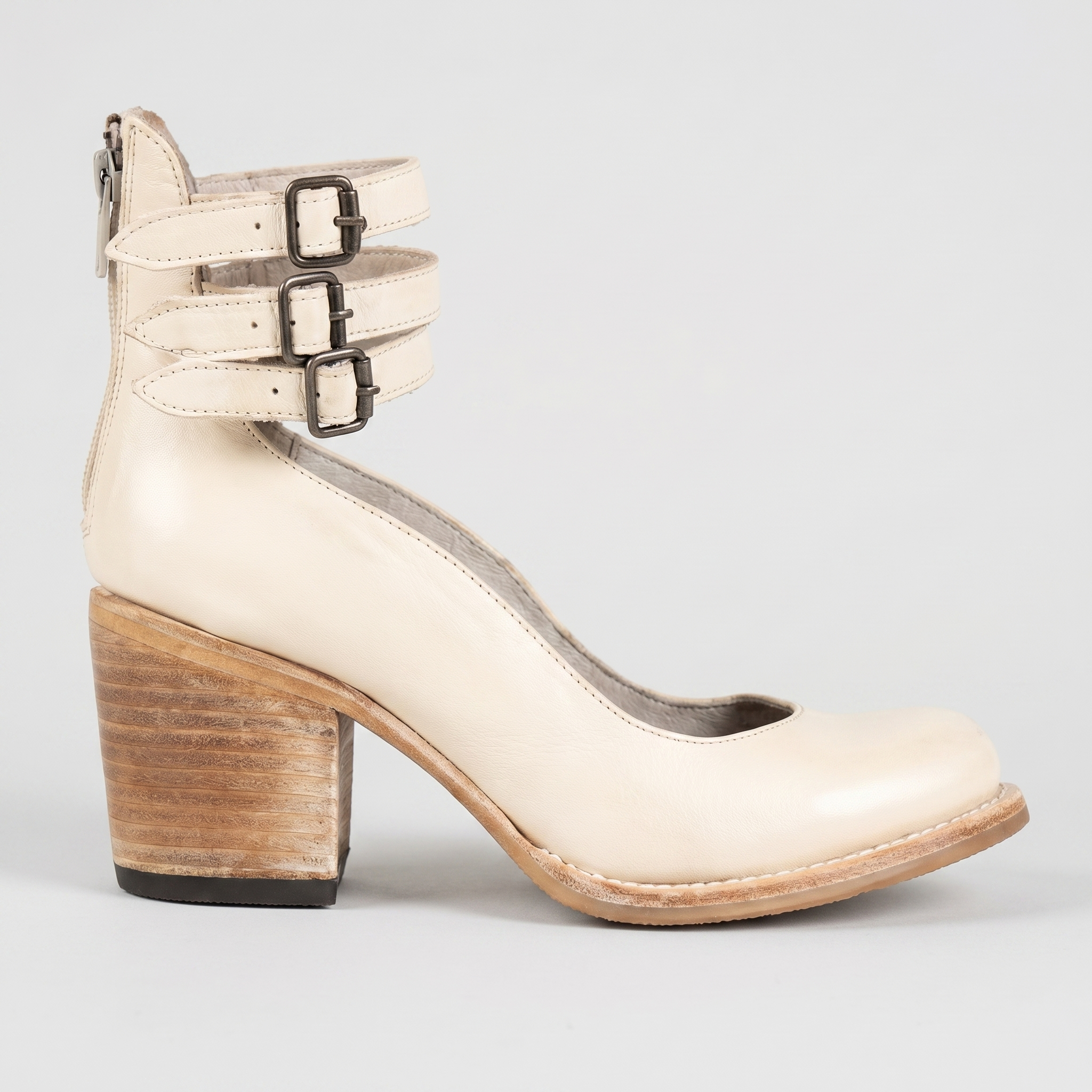 VintaStrap™ | Women's Triple Buckle Block Heel Pumps